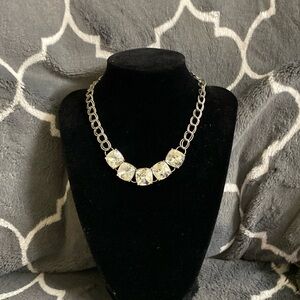 5 LARGE STONE NECKLACE.